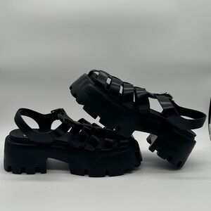 Steve Madden Black Lug Platform Fisherman Sandals - Strappy Slingback